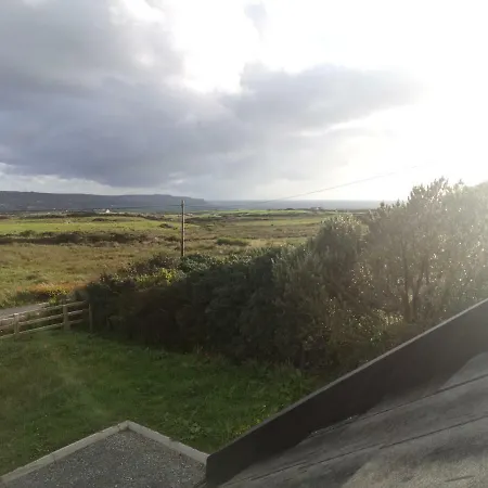 Westview House * Ballycotteen